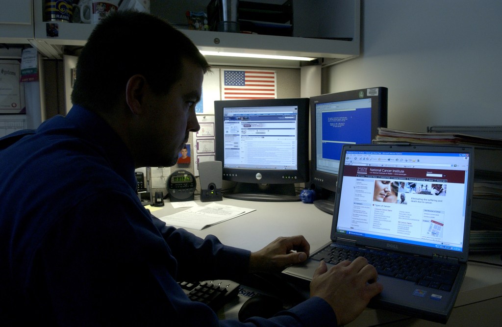 How to Protect Yourself and Your Business From Online Defamation: A Step-by-Step Guide